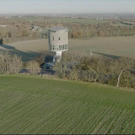 Luxury Converted Water Tower In Flockton Villa Emley ภายนอก รูปภาพ